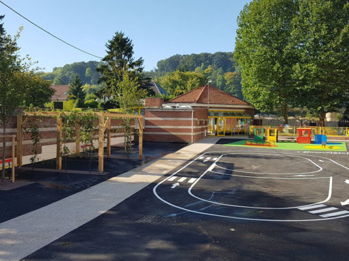 Bouvigny Boyeffles : Un chantier emblématique de réaménagement de la cour d’école maternelle
